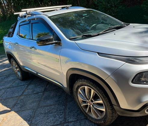 FIAT TORO 2.0 16V TURBO DIESEL VOLCANO 4WD AT9 FIAT TORO 2.0 16V TURBO DIESEL VOLCANO 4WD AT9